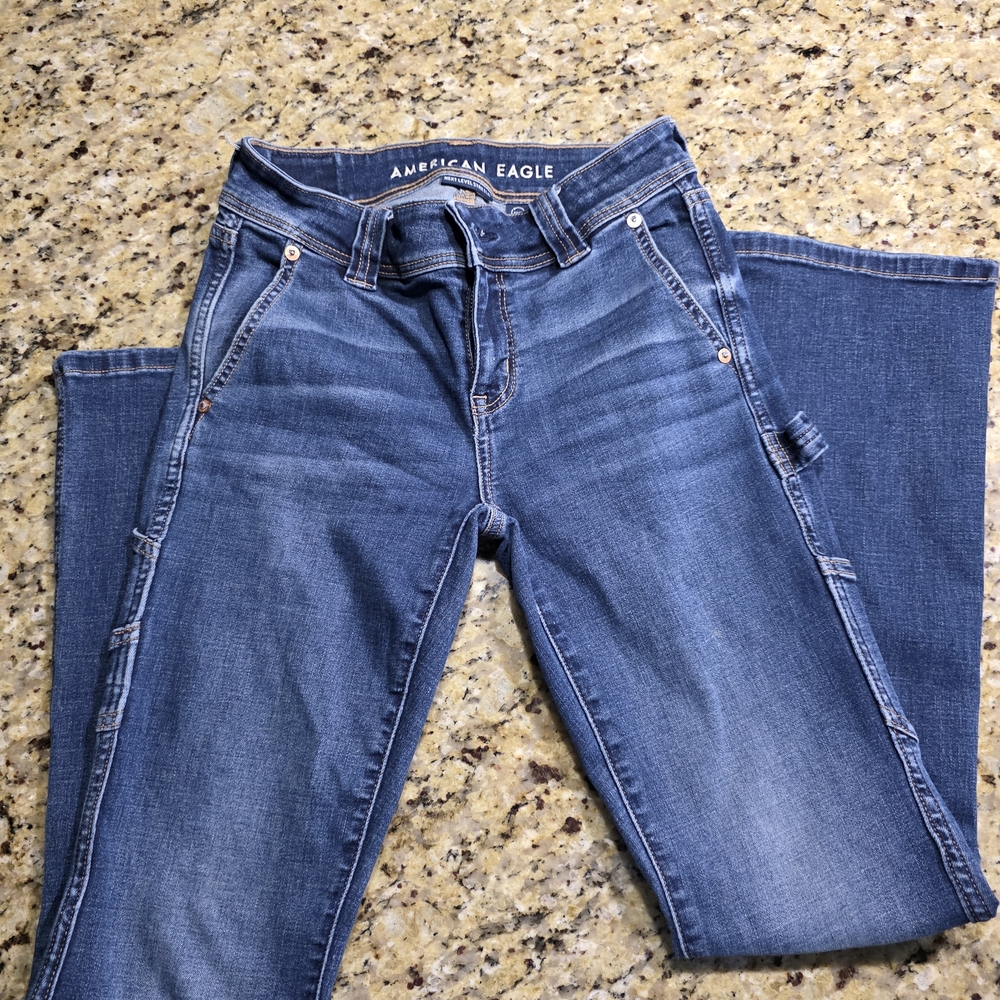 American Eagle Outfitters Women's Classic Blue Straight Leg Jeans